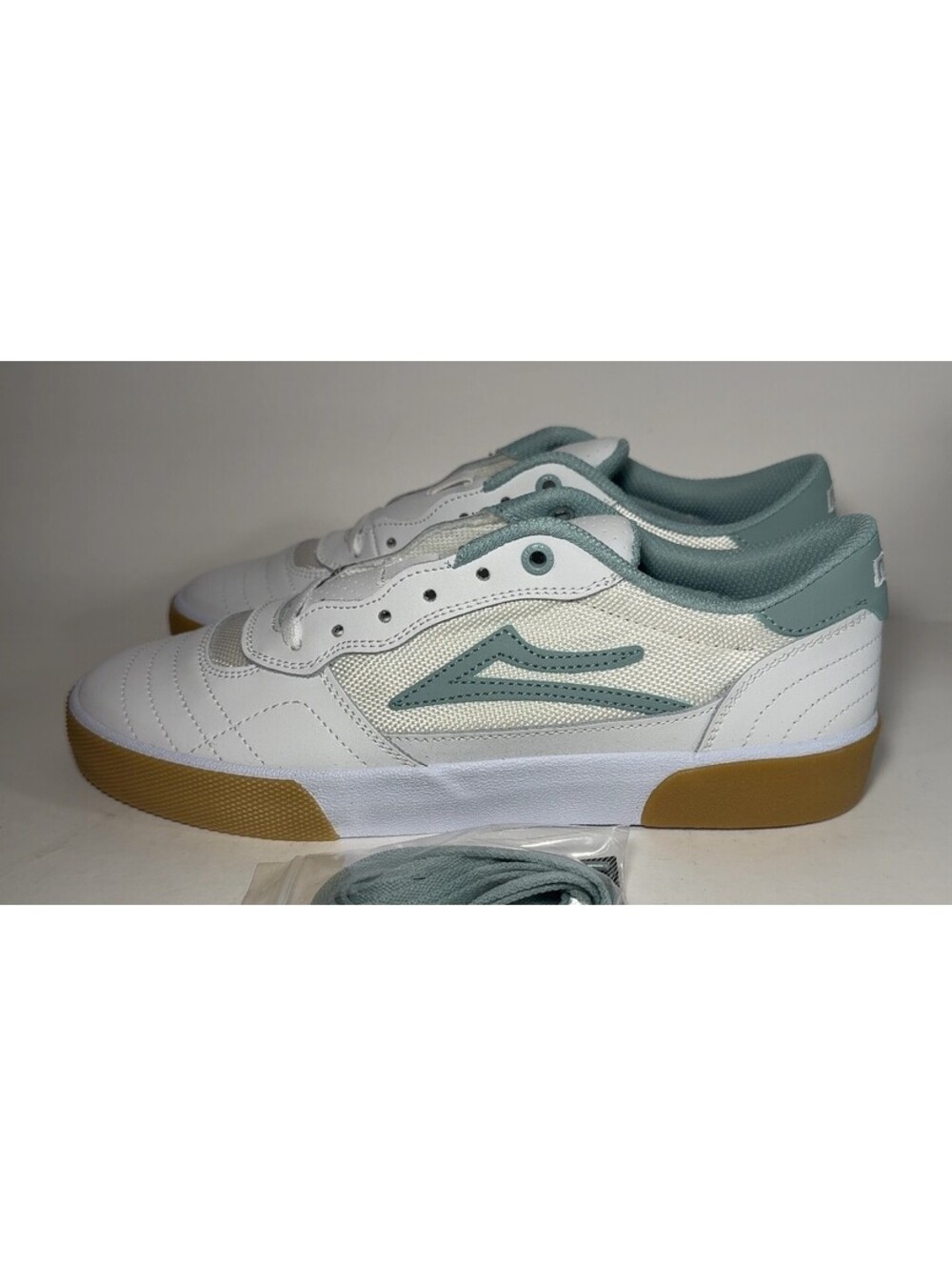 Lakai Cambridge Elite Skate Shoes Mens Size 9 White Grey Mist Gum Sole